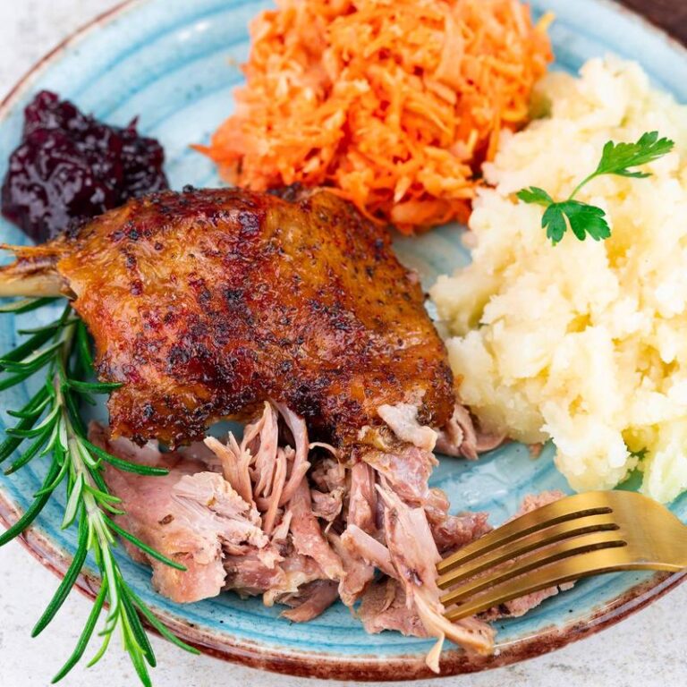 Idealnie upieczona pierś kaczki – jak długo piec w piekarniku, by uzyskać smakowity efekt?