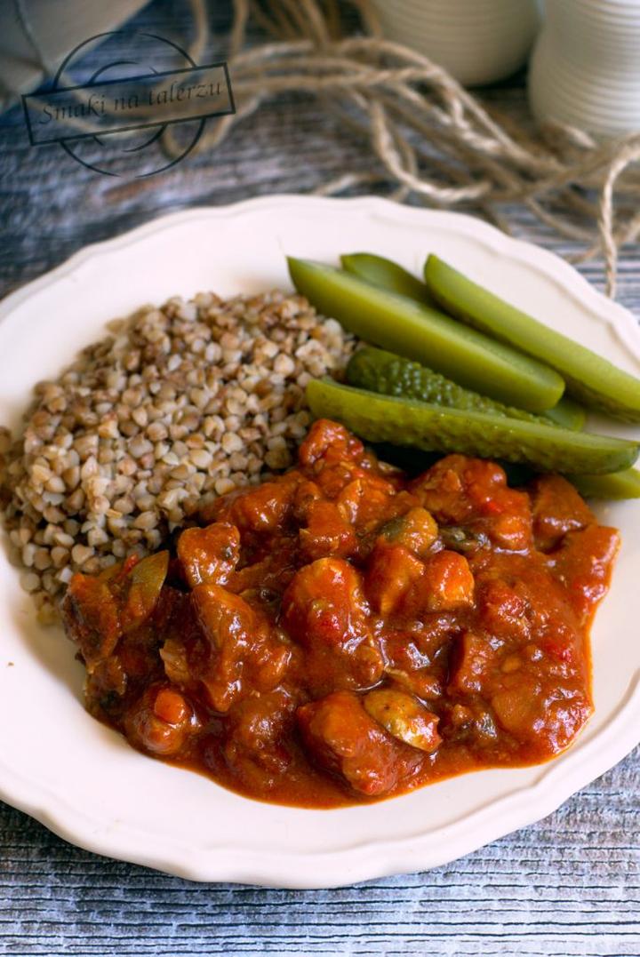 Jak łączyć przyprawy w gulaszu