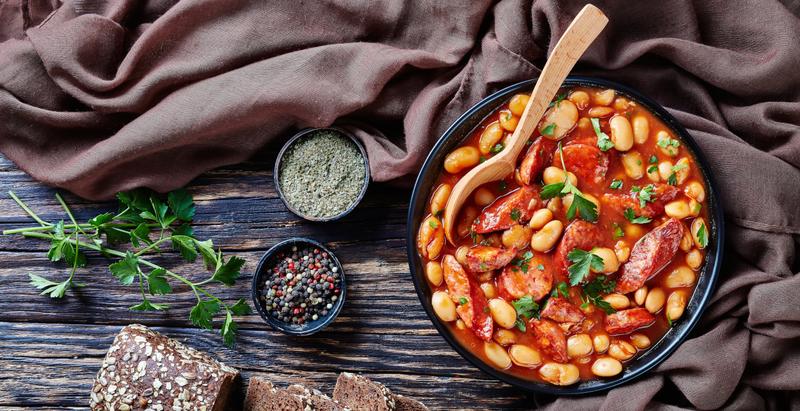 Klasyczna receptura fasolki po bretońsku