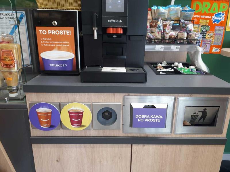 Promocje i zniżki na kawę w Żabce