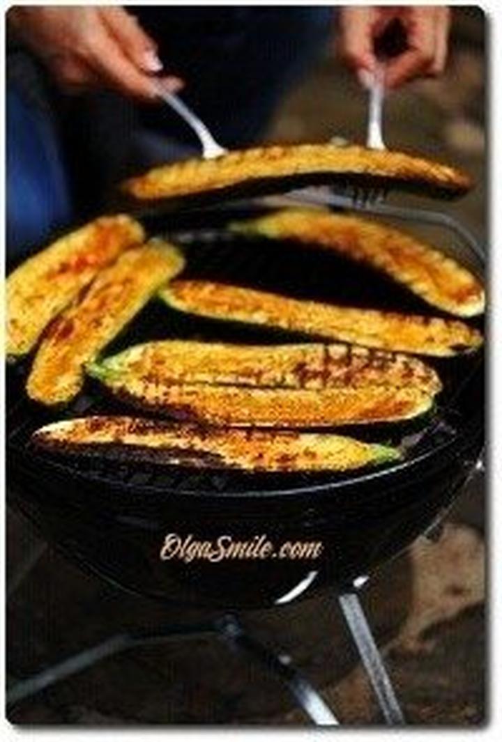 Ziołowe przyprawy do cukinii latem