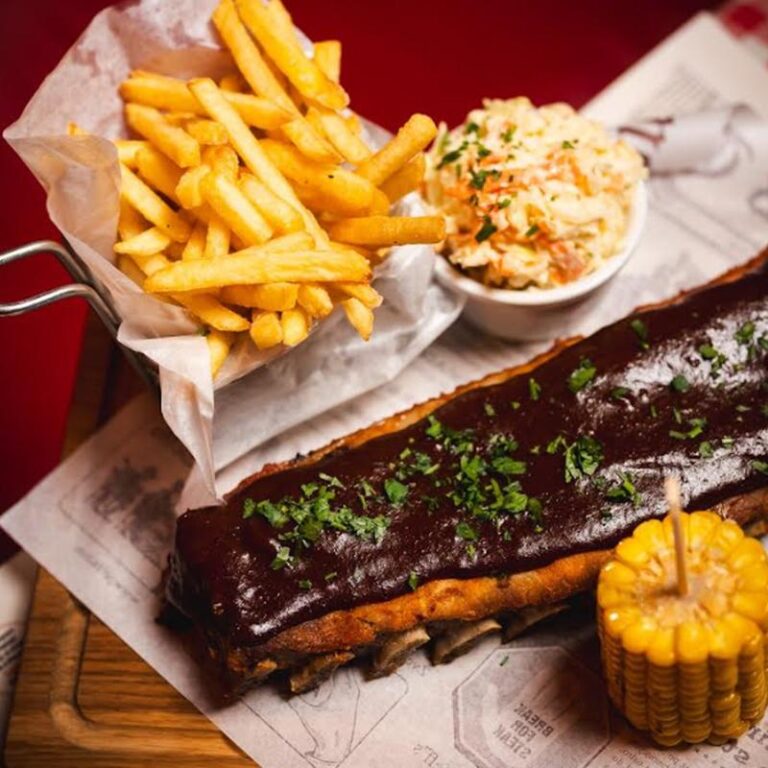 Idealna temperatura pieczenia żeber wieprzowych – jak uzyskać doskonały smak?