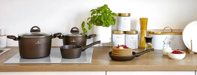 Najlepsze firmy garnków do płyt indukcyjnych – co wybrać?