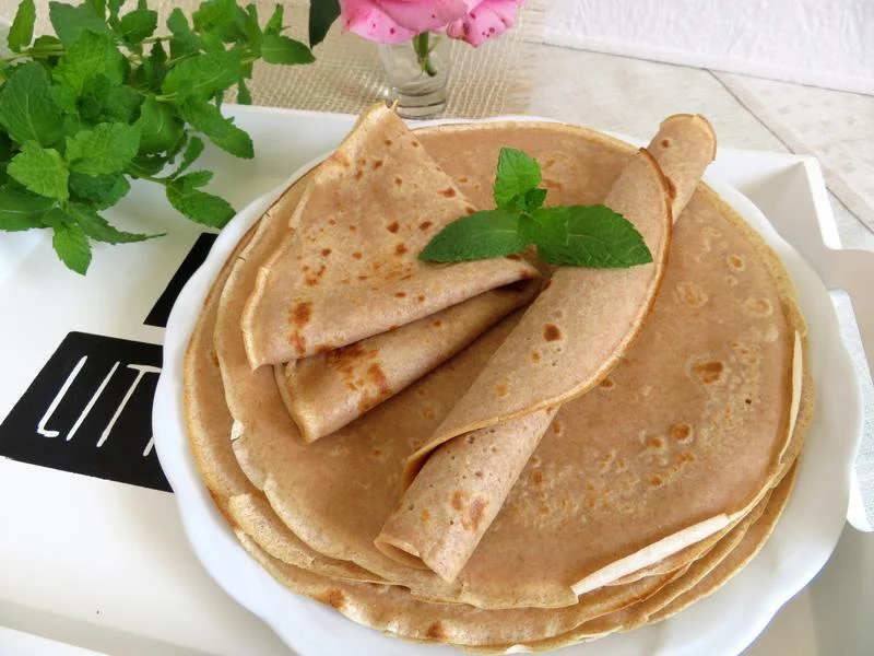 Naleśniki z mąki orkiszowej – smaczny sposób na zdrowe śniadanie