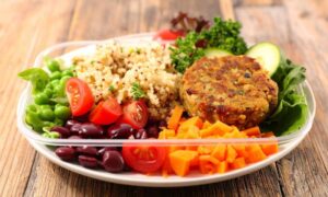 Pomysły na to, czym zastąpić bułkę tartą w kotletach schabowych