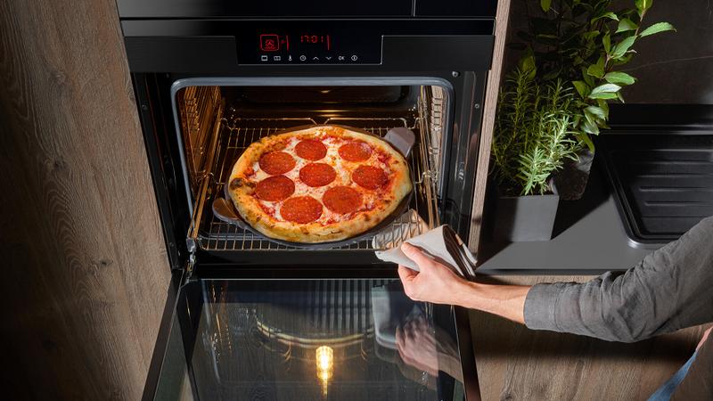 Optymalne pieczenie pizzy w piekarniku gazowym – jak długo uzyskać idealny smak?