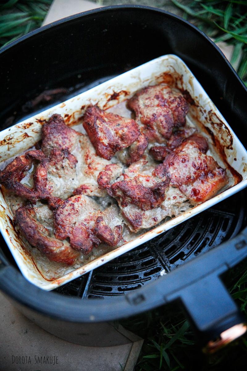 Jak długo piec karkówkę 1 kg