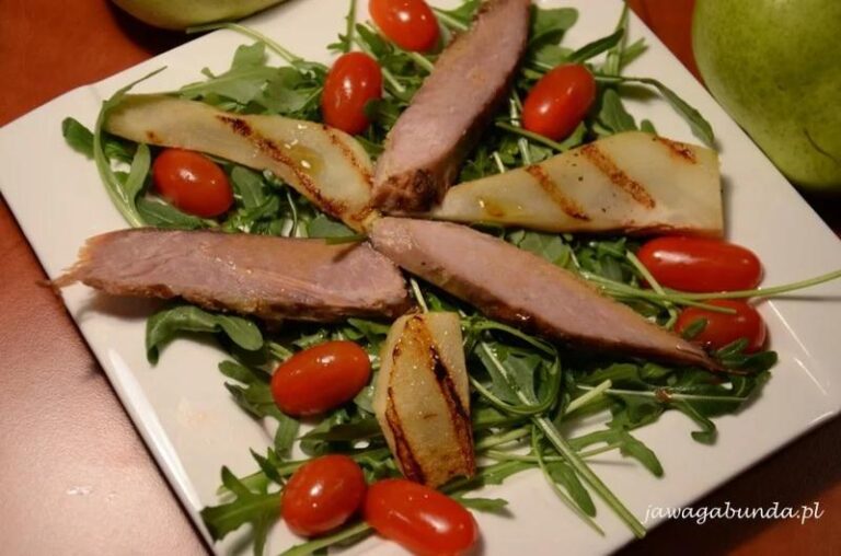 Idealna sałatka do gęsi pieczonej – odkryj smakowe połączenia, które zachwycą