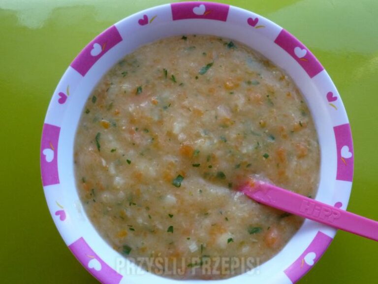 Zupy dla 10-miesięcznego dziecka: Co podać, aby były smaczne i zdrowe?