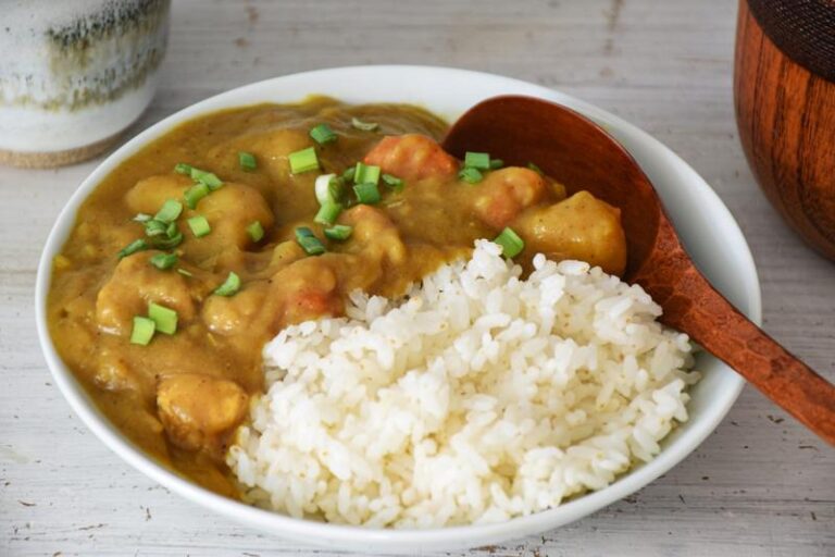 Odkryj smak Indii: Jak zrobić ryż z aromatyczną przyprawą curry